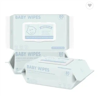 المناديل الورقية المبللة لليدين